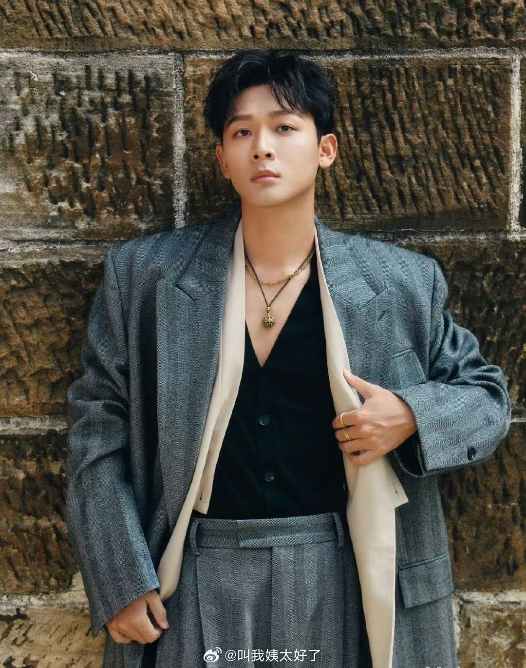 张晚意沈月确认合作新剧《但愿人长久》