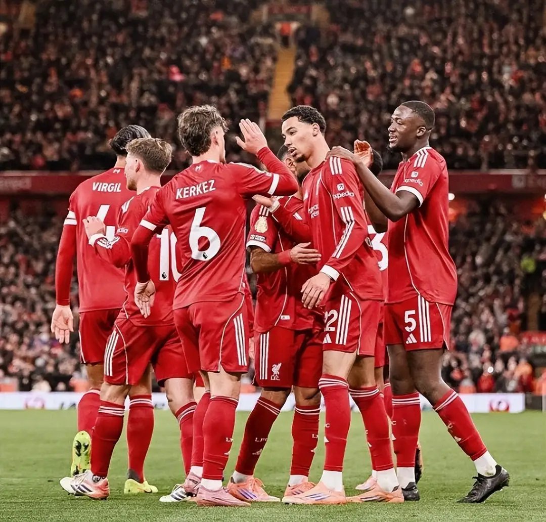 利物浦2比0布莱顿，萨拉赫复出助攻新援双响