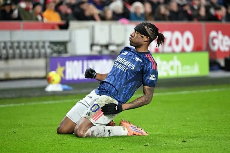 阿森纳1比1布伦特福德补时失绝杀，4连胜终结曼城迫近