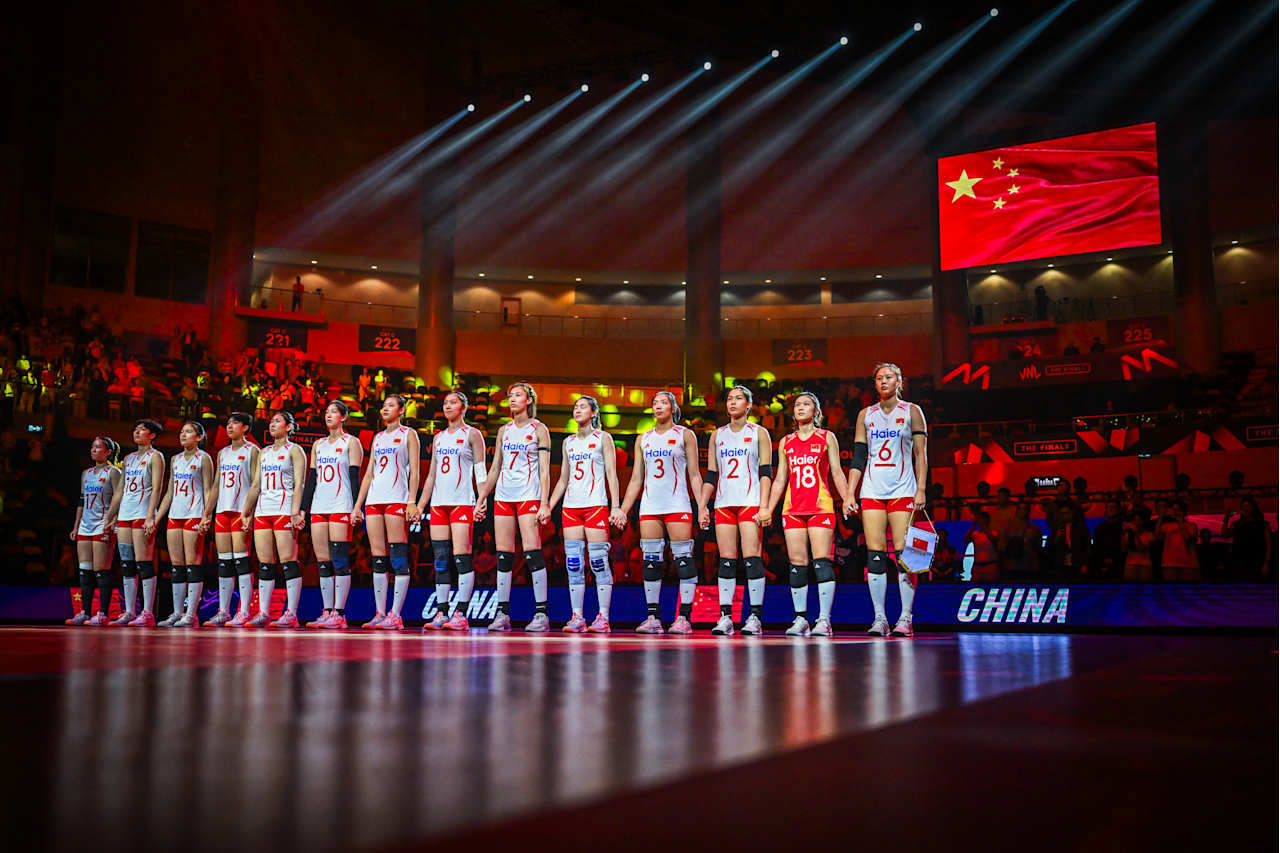 中国女排今日15:30铜牌赛迎战世界第一意大利