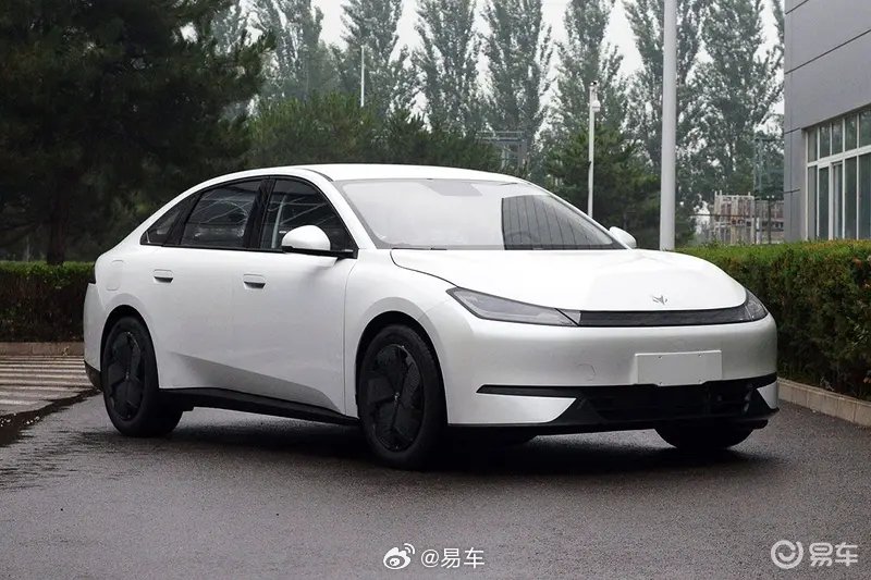 极狐S3申报图曝光，定位纯电动中型车