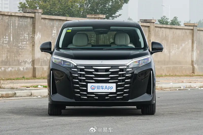 2026款比亚迪夏11月4日上市，纯电续航提升至218km