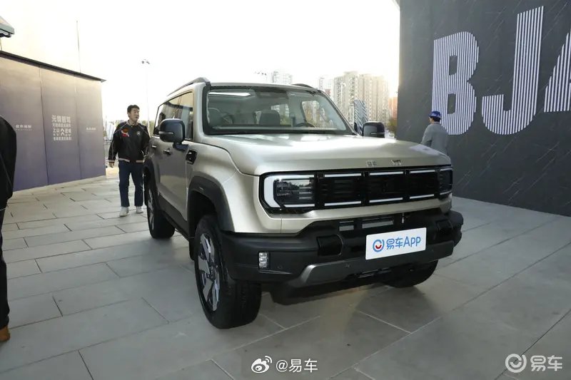 北京越野BJ40增程元境智行版上市，限时价19.48万元
