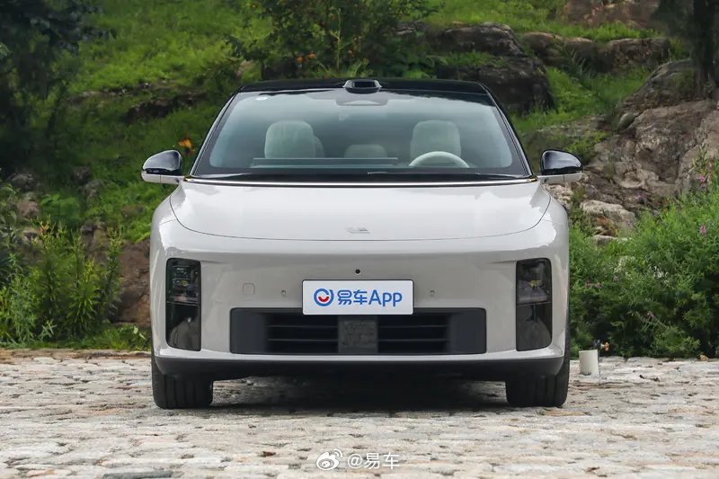 理想汽车三季度营收274亿元，纯电SUV订单破10万辆