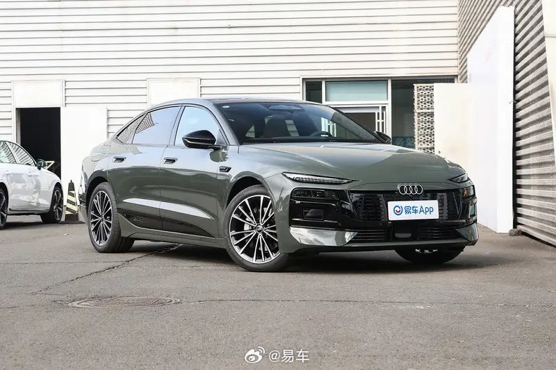 奥迪A6L e-tron实车到店，轴距加长52mm近期上市