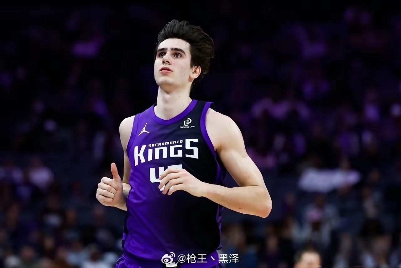 国王新秀雷诺首秀38分钟砍21分19篮板，杨瀚森仅获垃圾时间