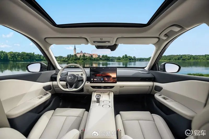 东风日产新款天籁内饰官图发布，搭载鸿蒙座舱四季度上市