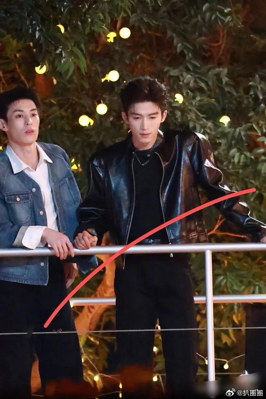 周京泽盛南洲同框引关注