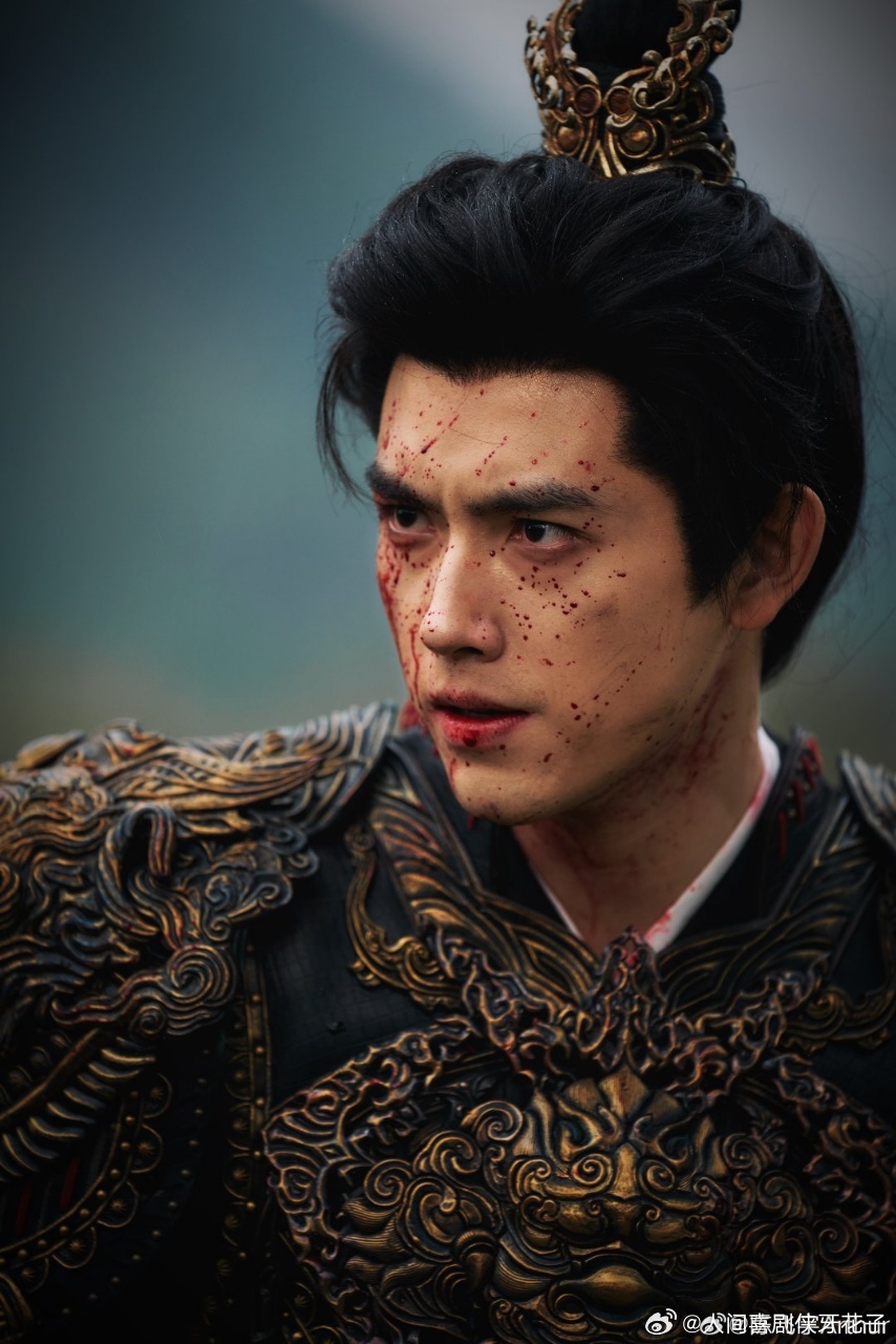 陈飞宇九张段胥帅照展现剧抛脸魅力