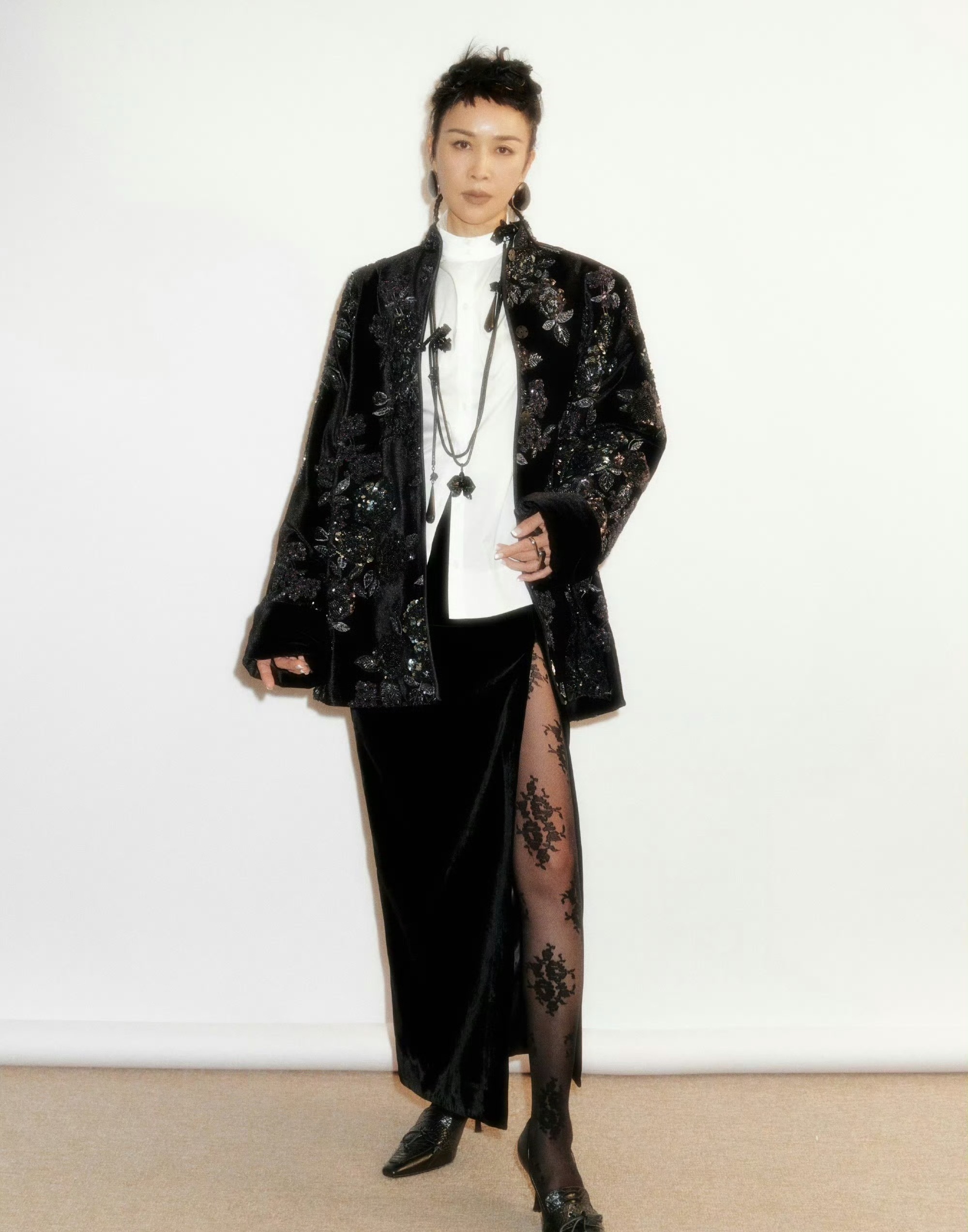 那英造型引热议，被指神似王菲窦靖童