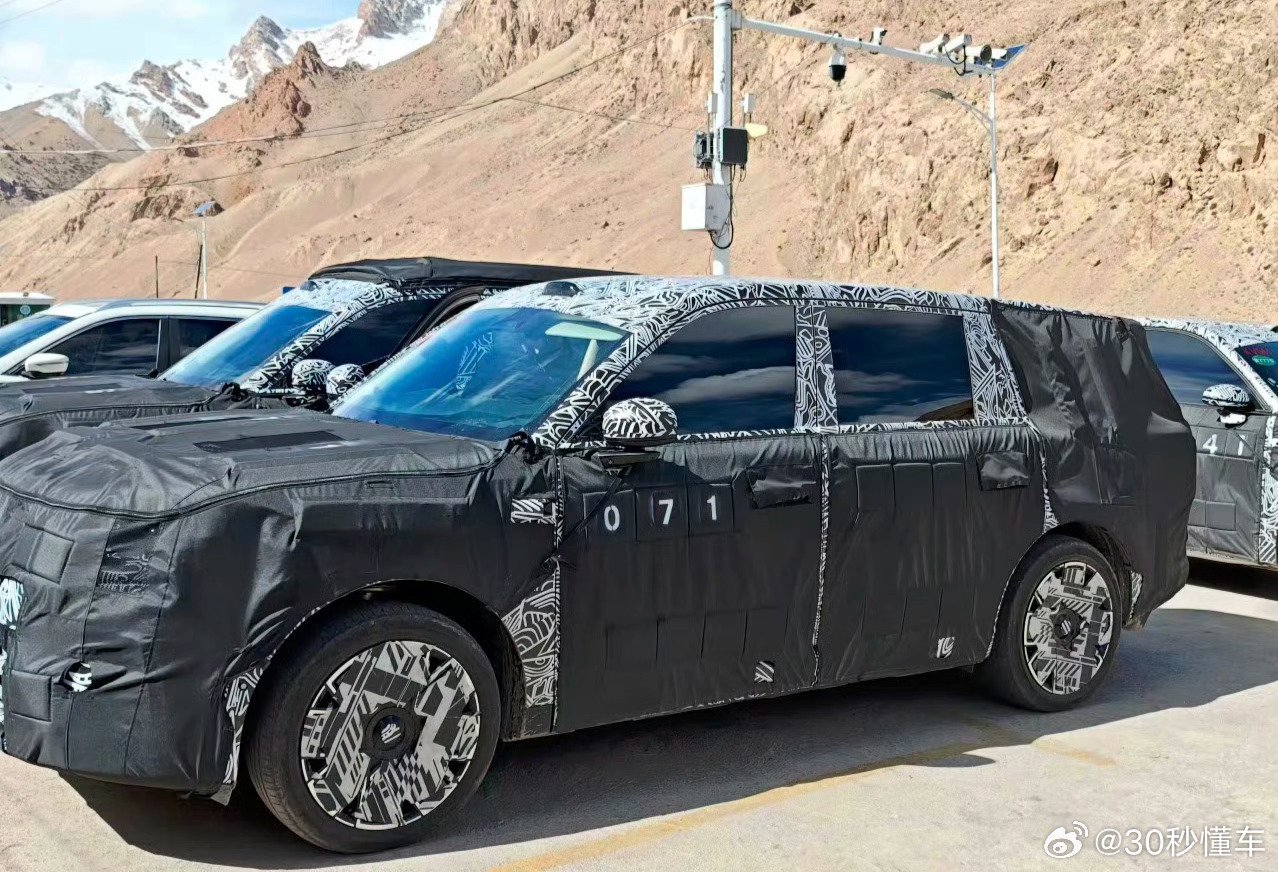 小米三款新车曝光，含旗舰SUV、性能版及豪华轿车