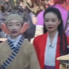 周冬雨cos梁朝伟香肠嘴造型引热议