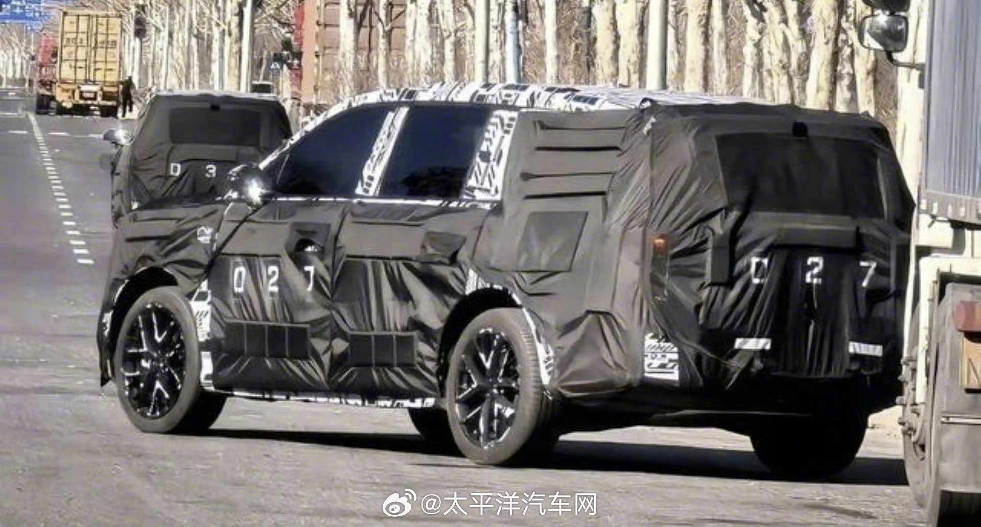 小米汽车将推三款新车覆盖增程纯电性能加长