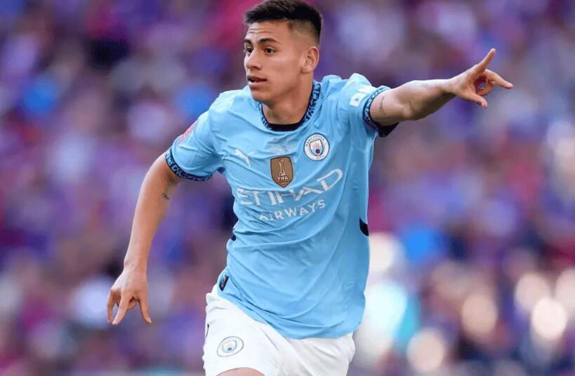 当埃切维里归属成疑，曼城与球员意愿的博弈将如何影响其职业生涯轨迹？