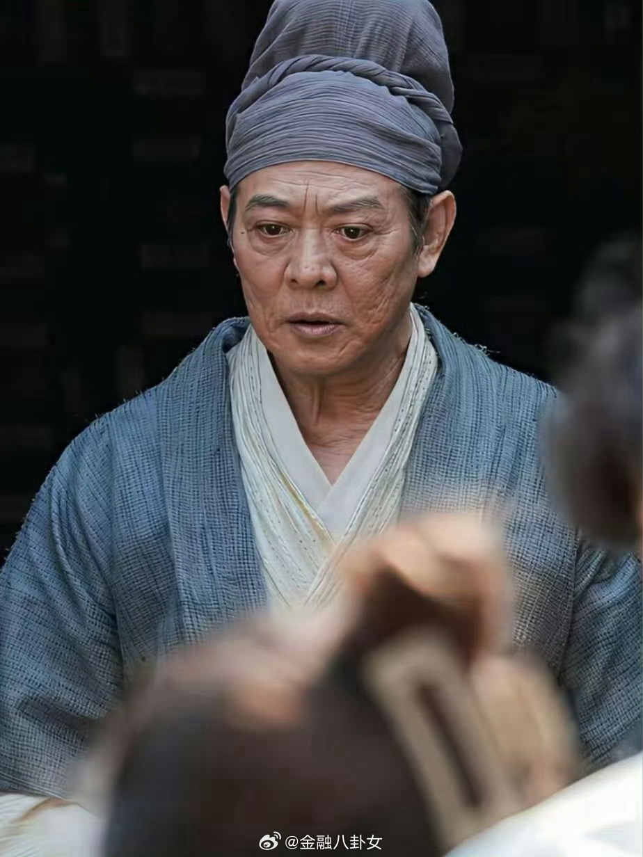 李连杰出演武侠短剧男配角