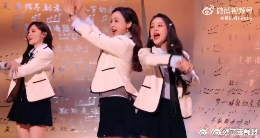 范玮琪独自练舞背动作备战乘风2026