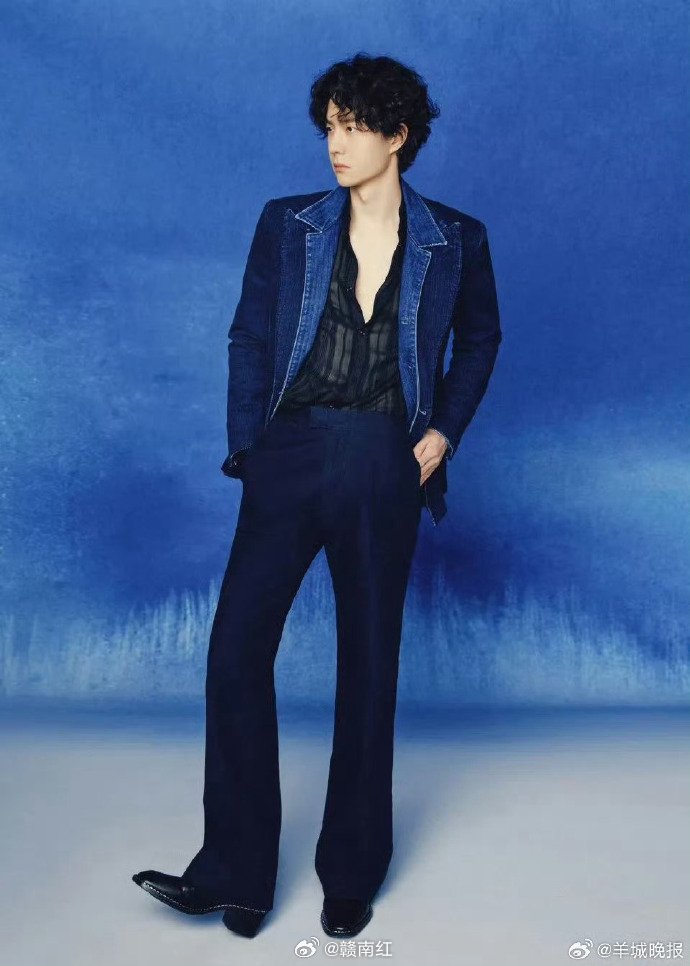 微博之夜男星造型回顾，肖战王一博等亮相