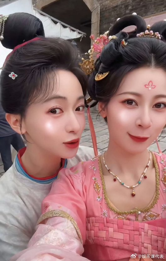 于正晒片场照否认《江山为聘》停拍