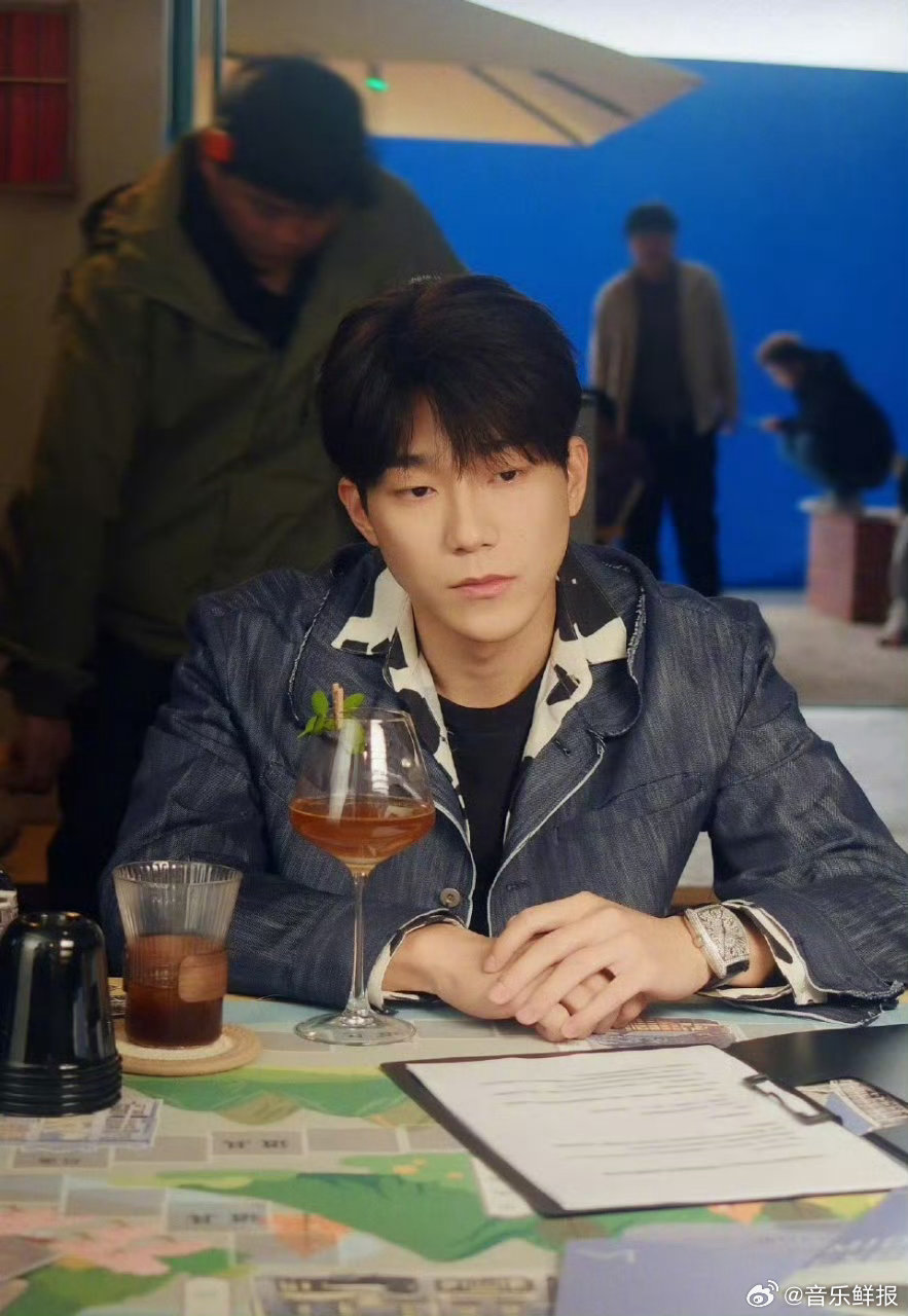 王鹤棣沈月武艺时隔8年再合体亲爱的客栈2026引期待