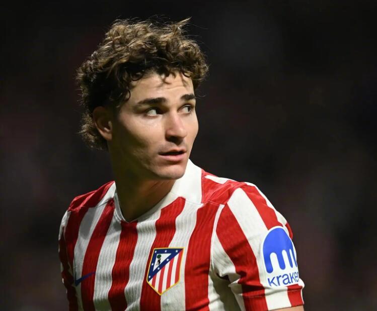 马竞总监阿莱曼尼确认阿尔瓦雷斯留队，球员合同至2026年