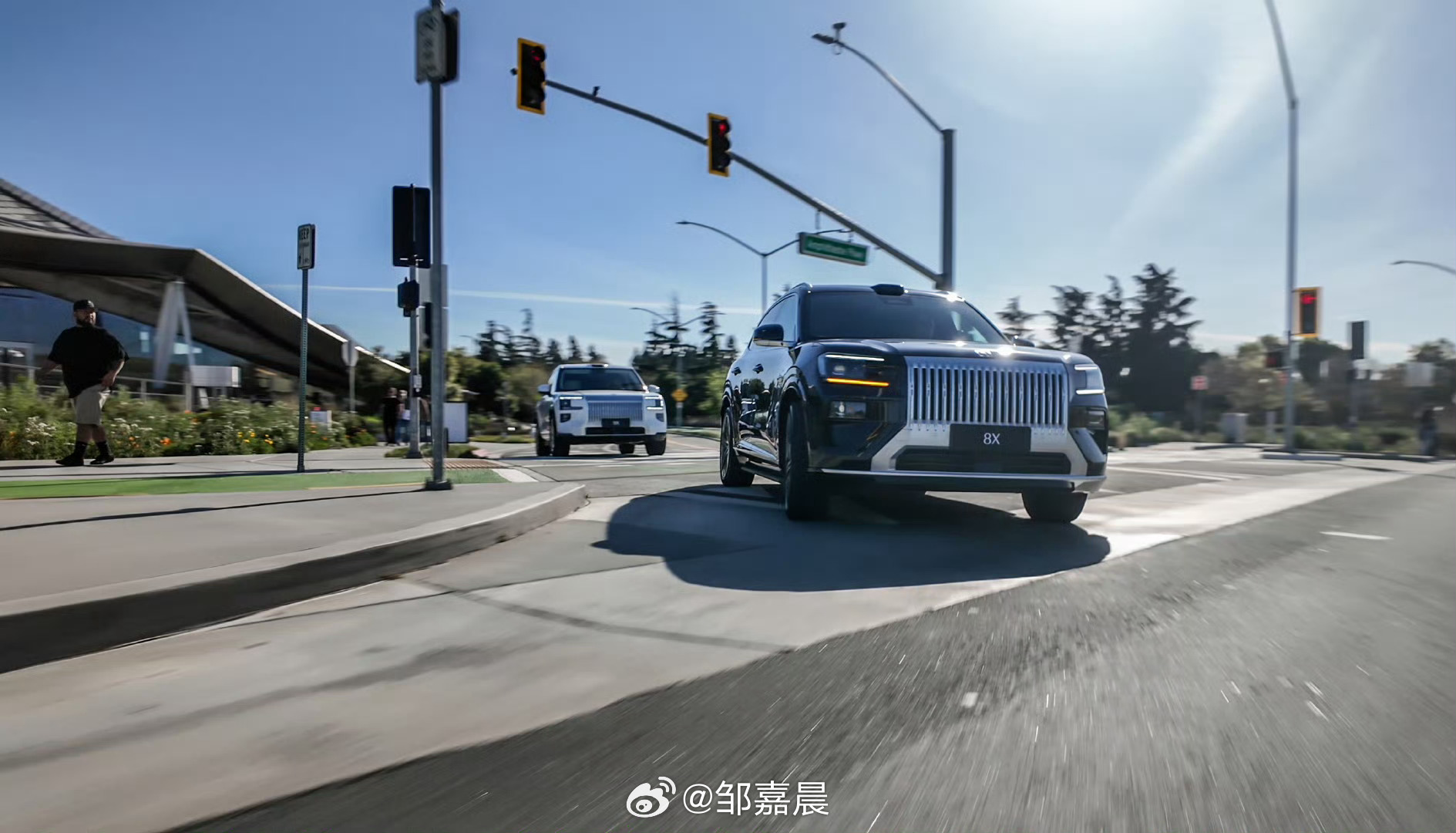 吉利联合英伟达发布舱驾融合成果，极氪8X首发