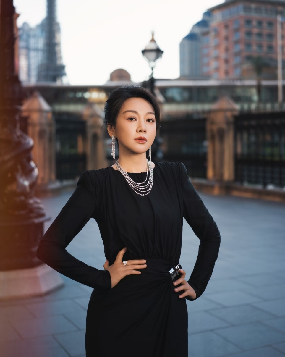 花少总导演回应网传名单称一半属实