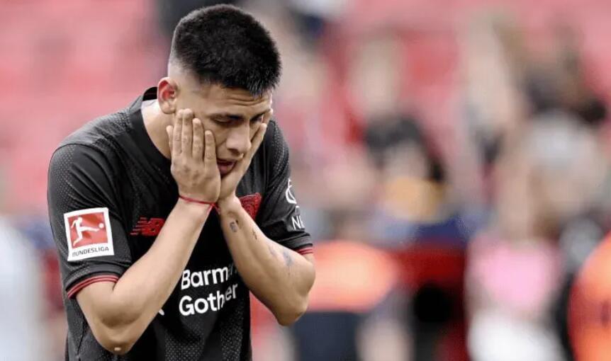 埃切维里冬窗提前返曼城，经纪人称赫罗纳、比利亚雷亚尔有意