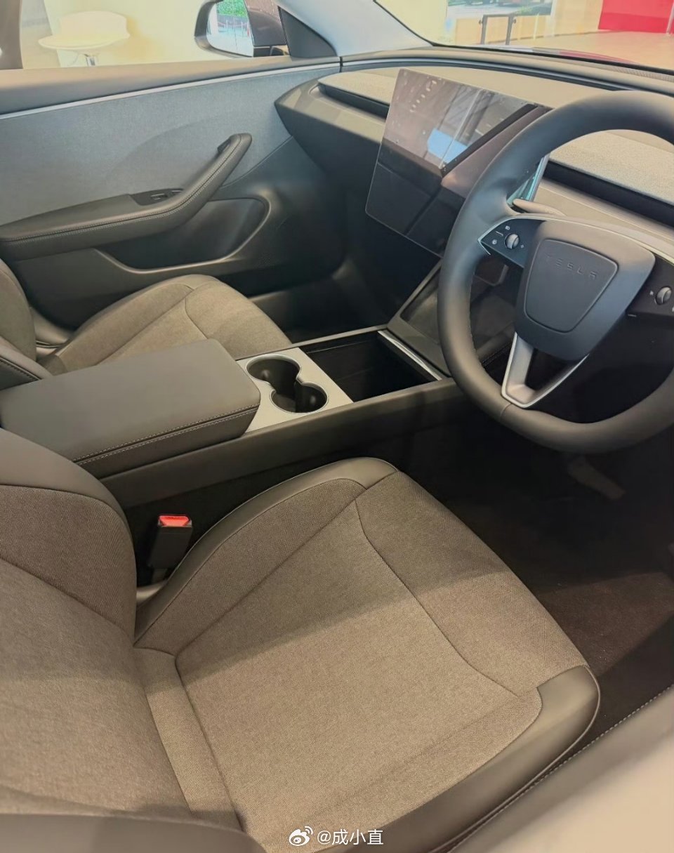 特斯拉Model3标准版在华上市，续航480km售价20万