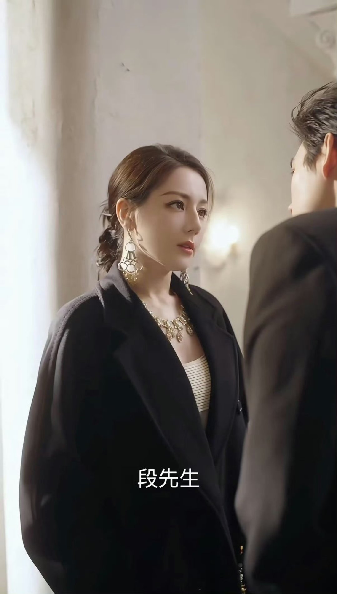 迪丽热巴陈飞宇主演短剧《白日提灯》上线