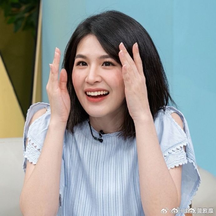 曾沛慈微博热度值破25万，舞台表现获赞