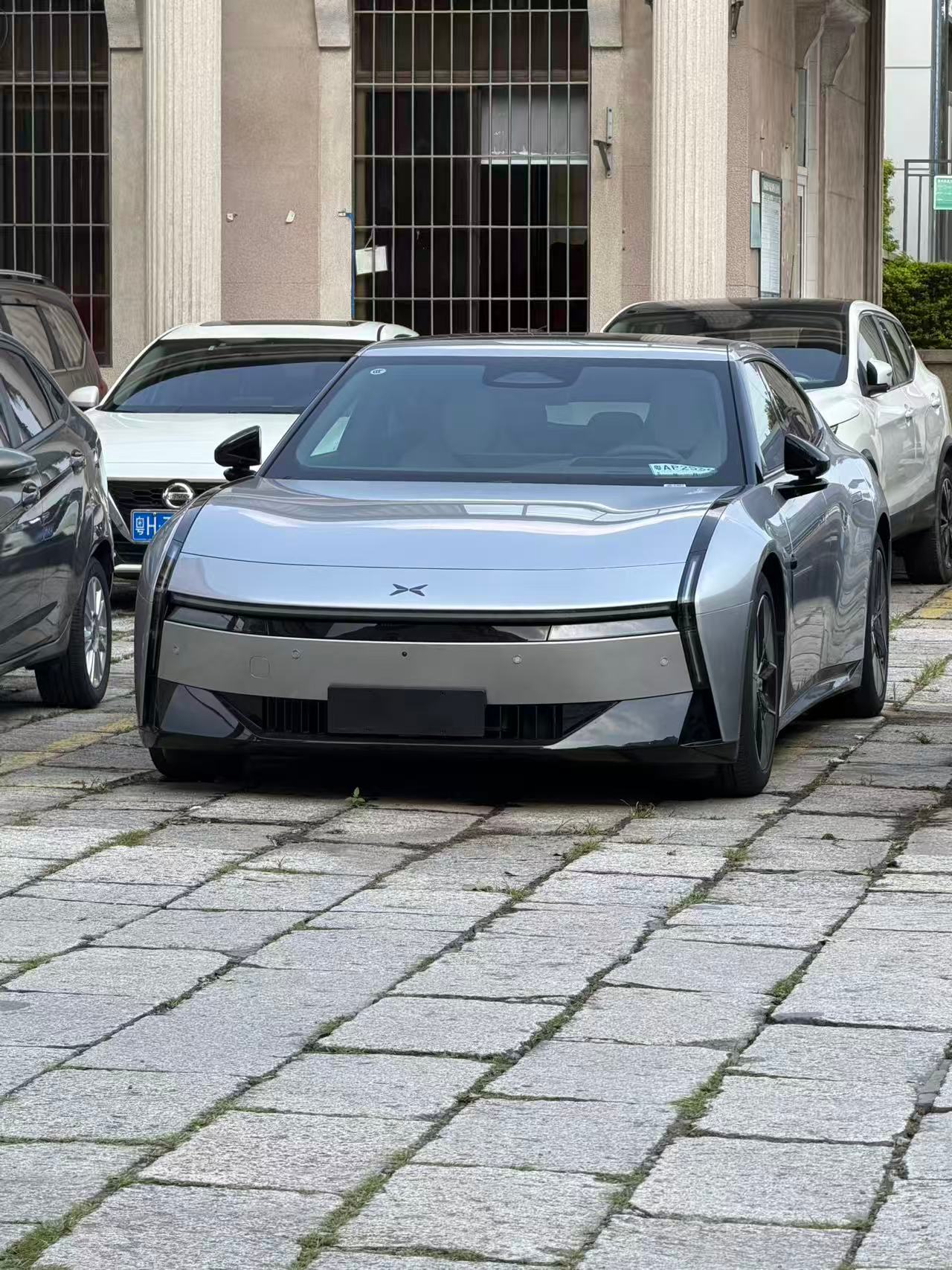 小鹏P7麋鹿测试90km/h通过，连续制动创行业纪录