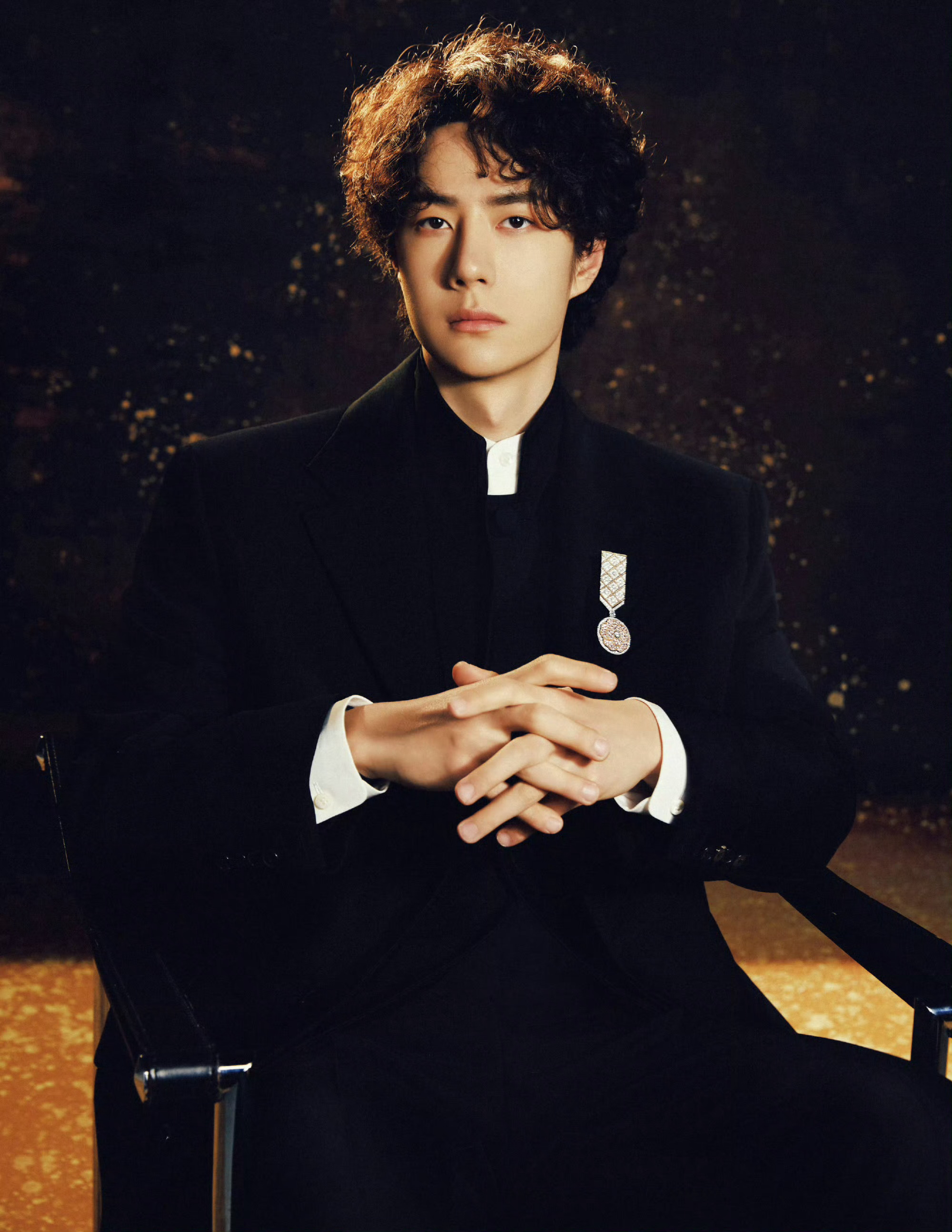 明星微博之夜众星云集，王一博杨幂等亮相红毯