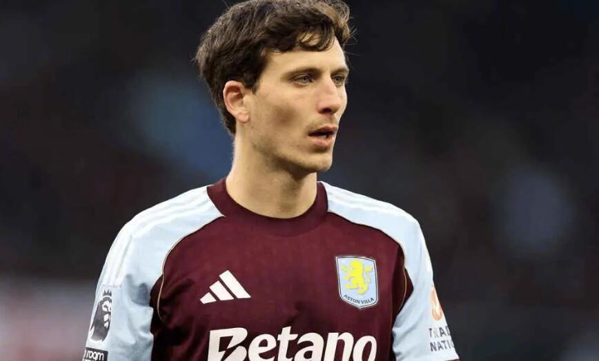 巴萨瞄准维拉左脚中卫保托雷斯，明夏引援首选