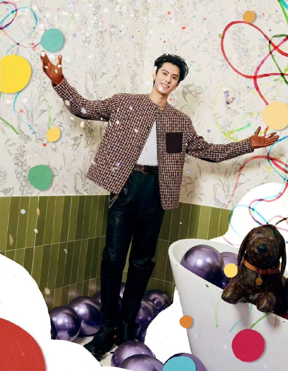 王鹤棣1220生日大片曝光，LV造型演绎先锋时尚