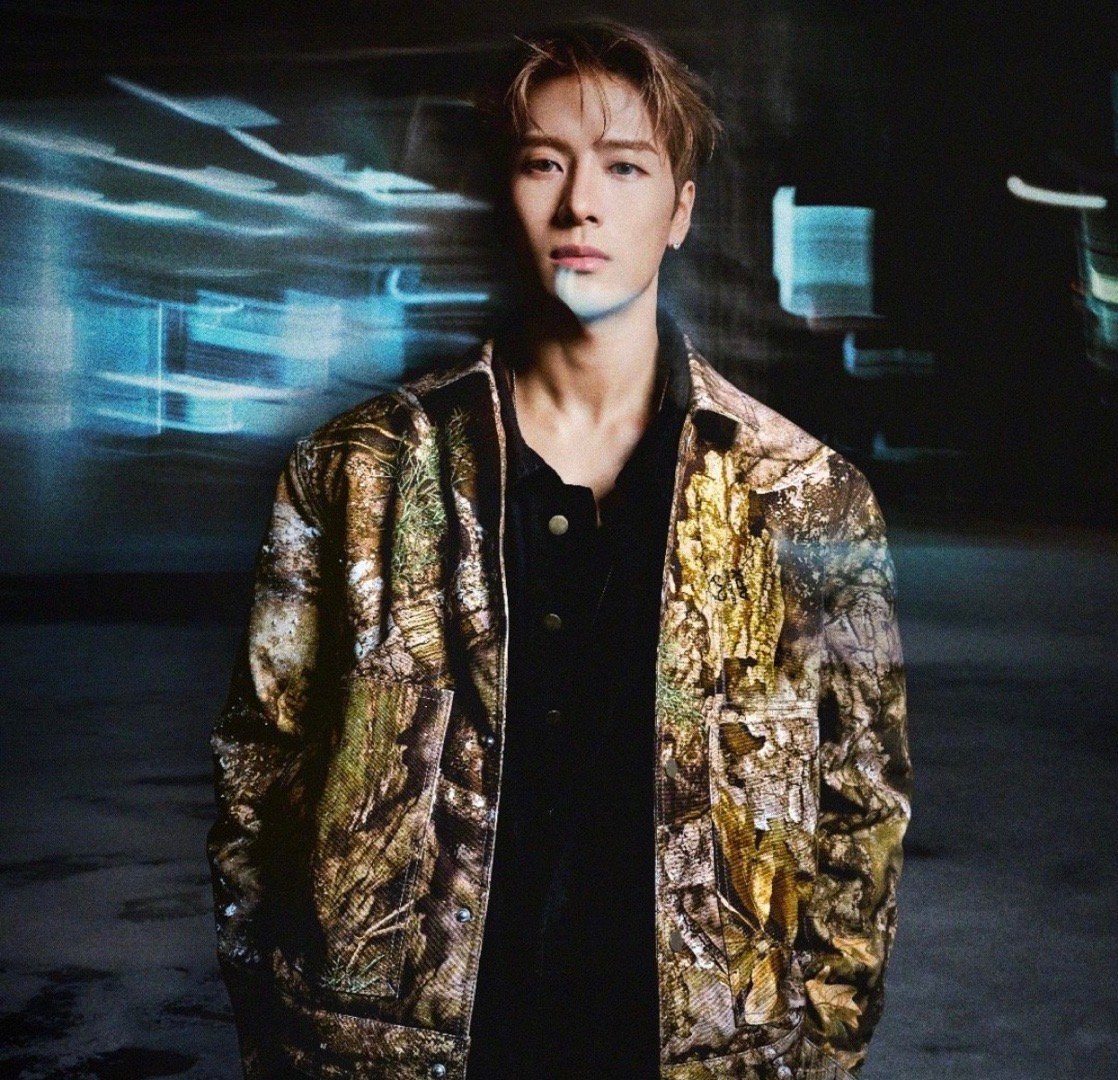 王嘉尔官宣加盟湖南卫视跨年演唱会，12月31日海口开唱