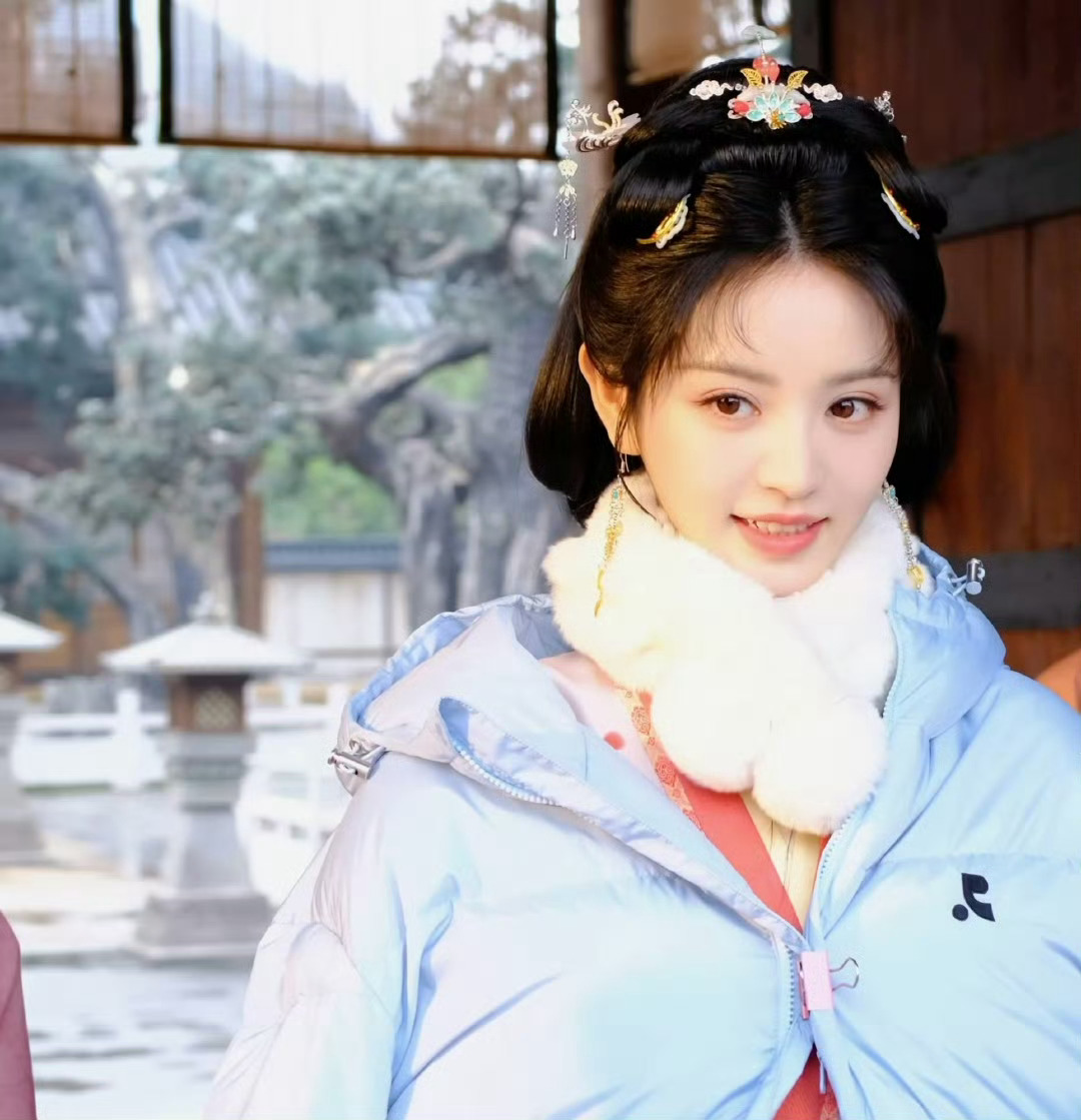 田曦薇嫁金钗片场花絮曝光