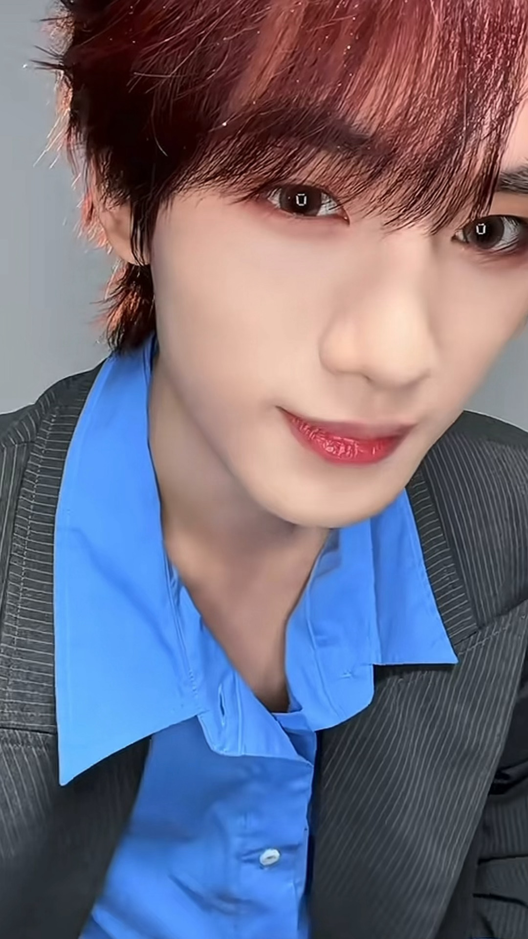 丁程鑫幽默回应李飞，一跳起来就发狠忘情