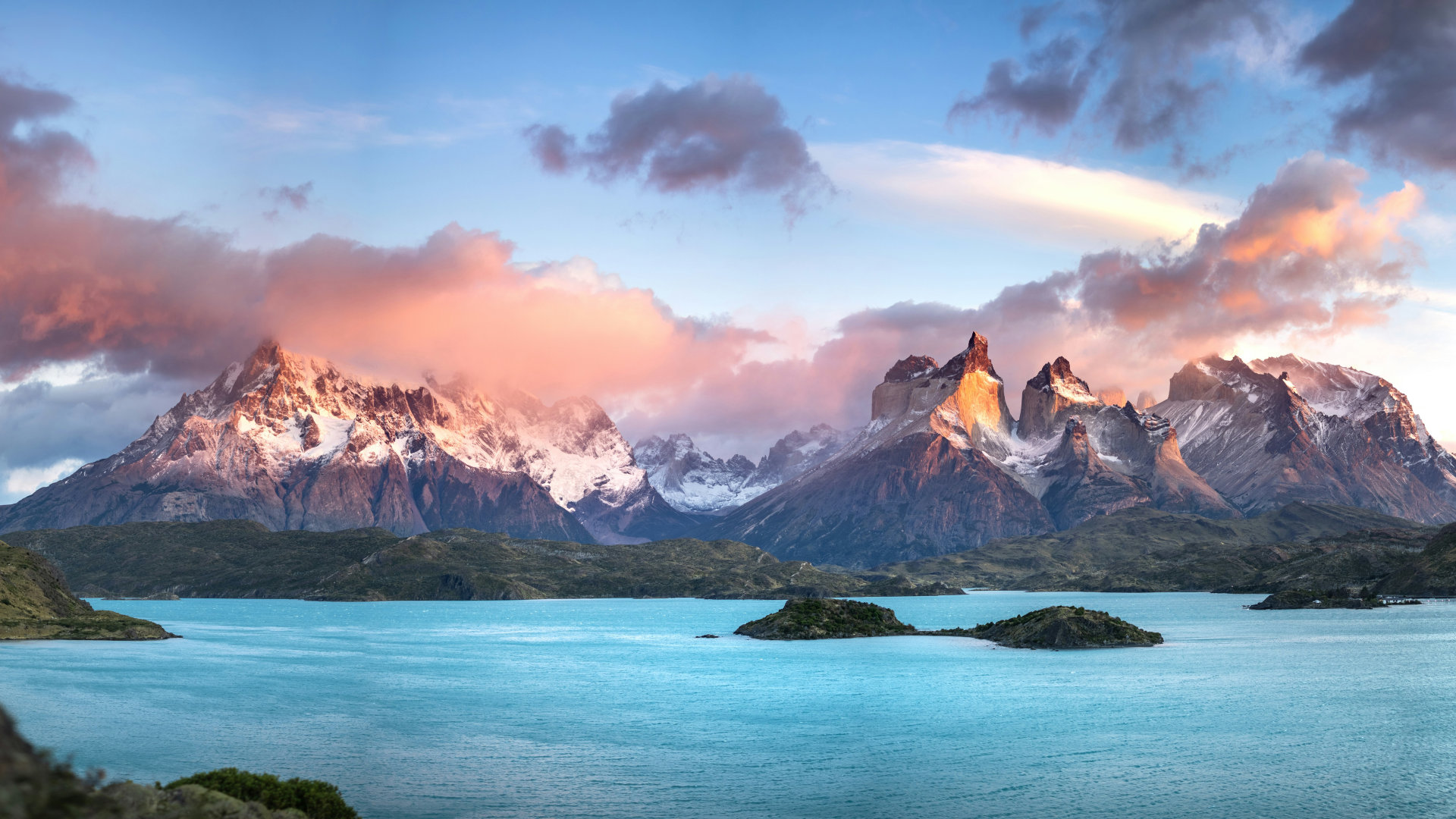 春日雨巷漫步品茶读诗感受宁静