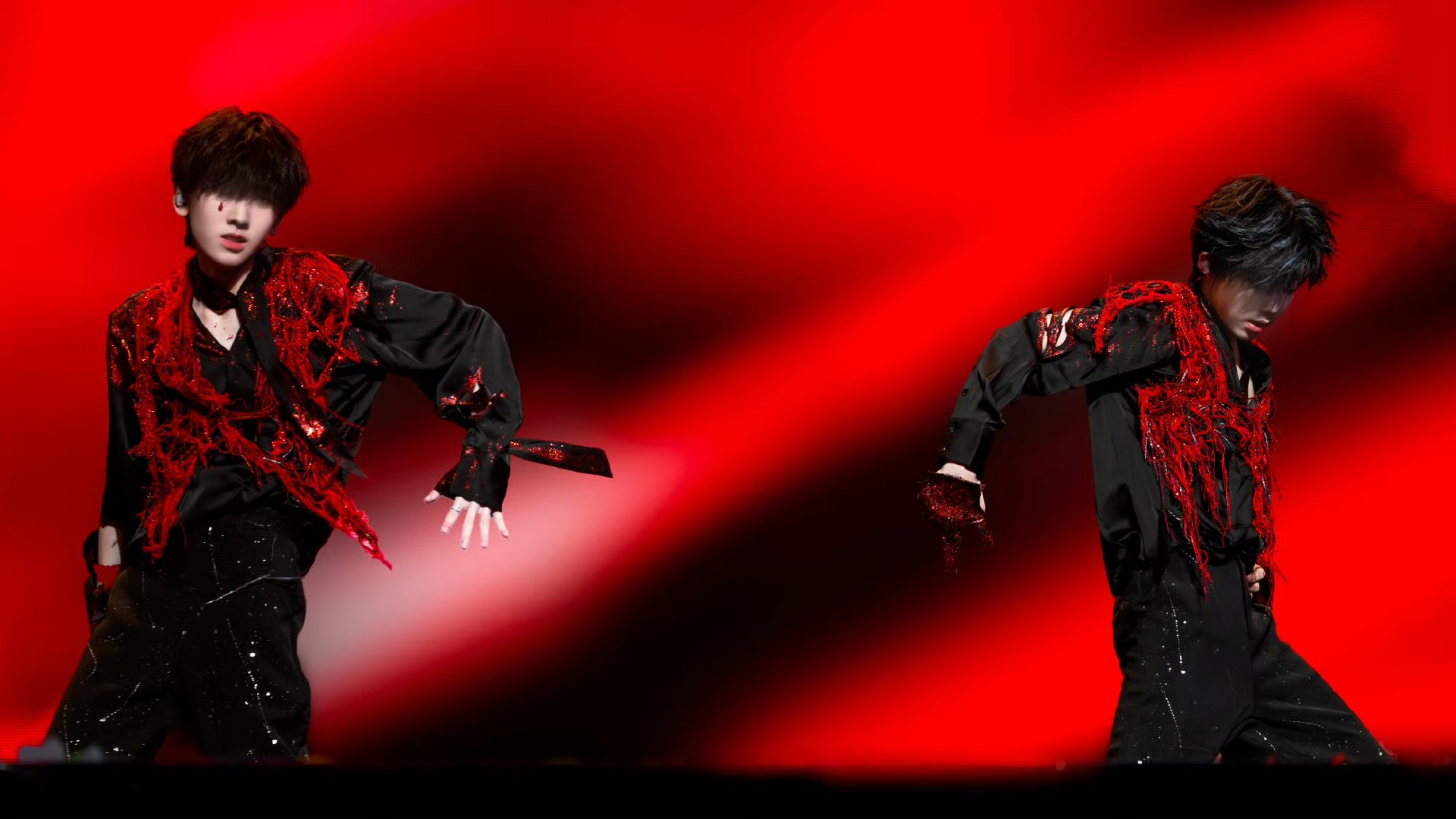 陈奕恒左奇函双人舞默契卡点引爆高光时刻