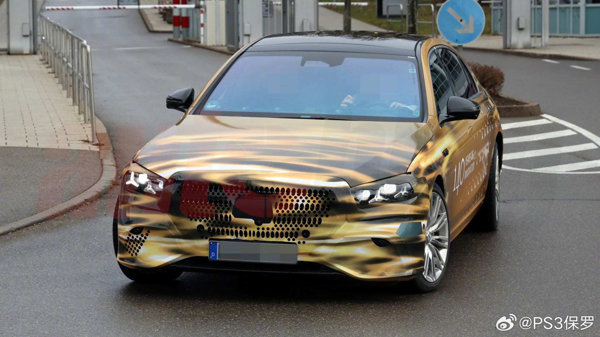 奔驰S级改款2026年1月29日斯图加特发布，外观内饰全面升级