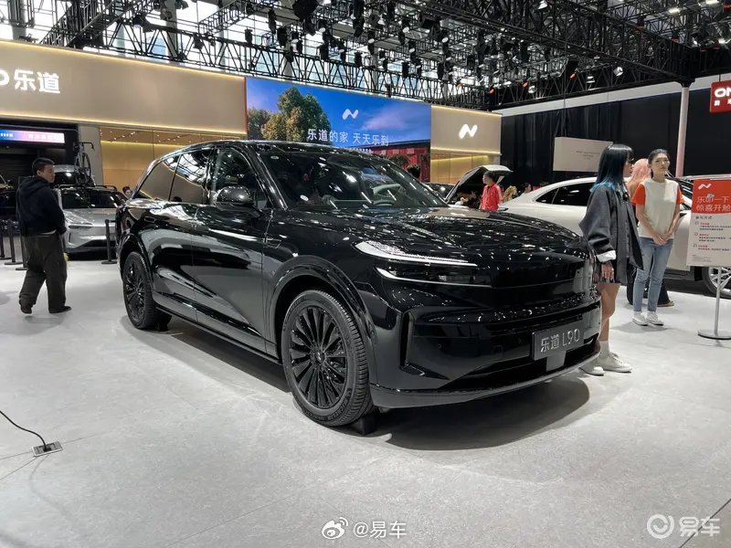乐道L90黑骑士特别版亮相2025广州车展，古天乐助阵