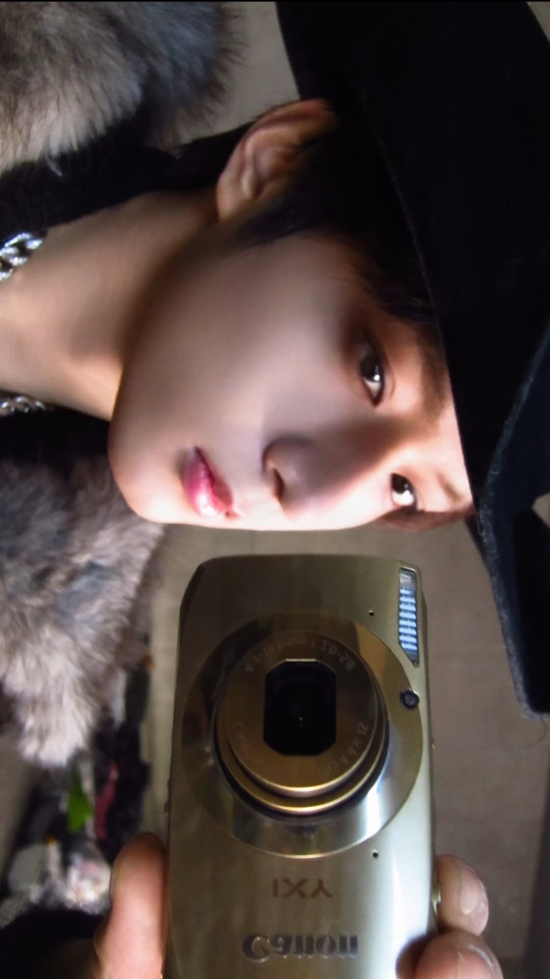 刘耀文发布西部牛仔风情人节ccd照片