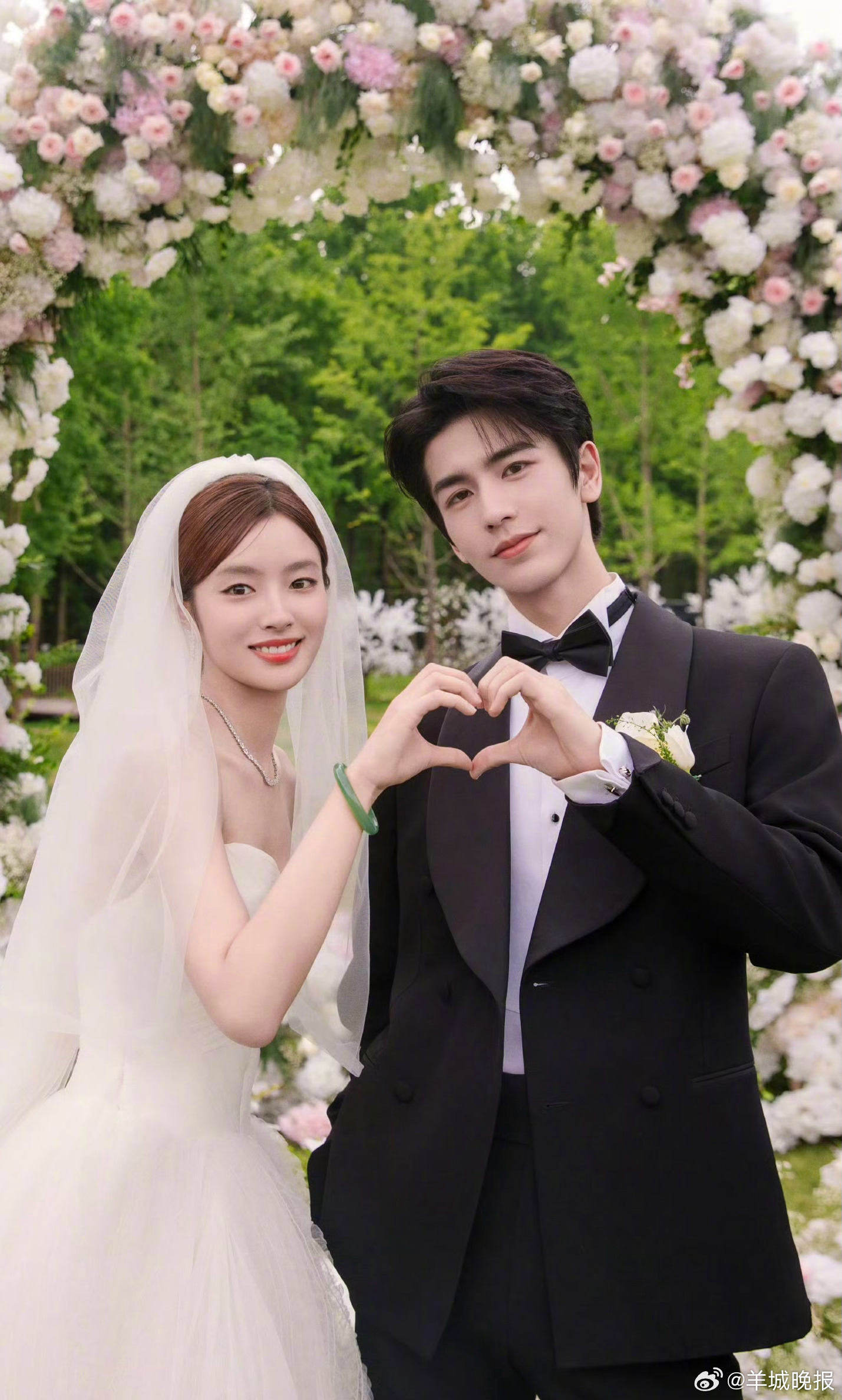 张凌赫徐若晗《爱你》等九部热剧引追剧热潮