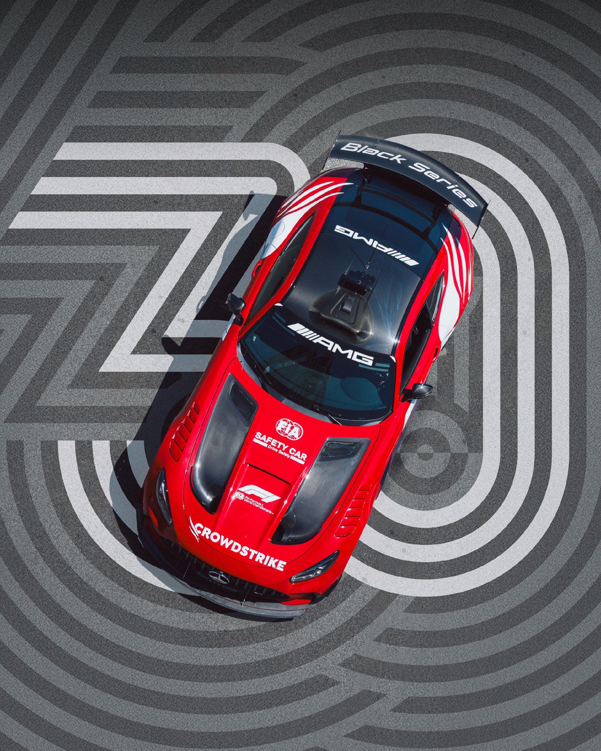 FIA官宣梅赛德斯-AMG成为2026赛季F1安全车和医疗车供应商