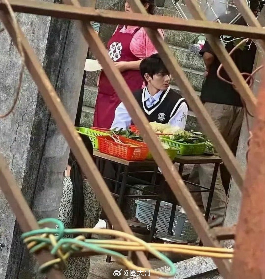 何昶希进组柴鸡蛋新剧路透曝光