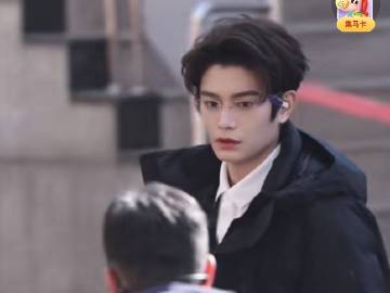 丁禹兮现身马年春晚第四次联排