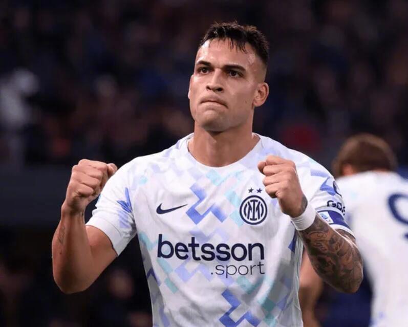 劳塔罗梅开二度助国米2-0胜比萨，163球跃居队史射手榜第四