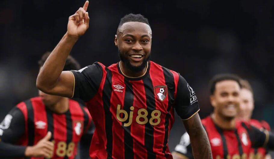 伯恩茅斯前锋塞梅约今日决定未来，曼联曼城争夺激烈