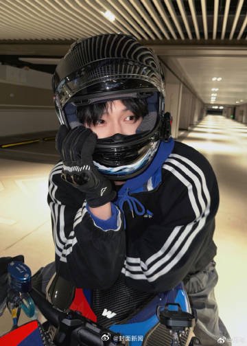 何与刘些宁被曝分手引热议，媒体呼吁理性关注