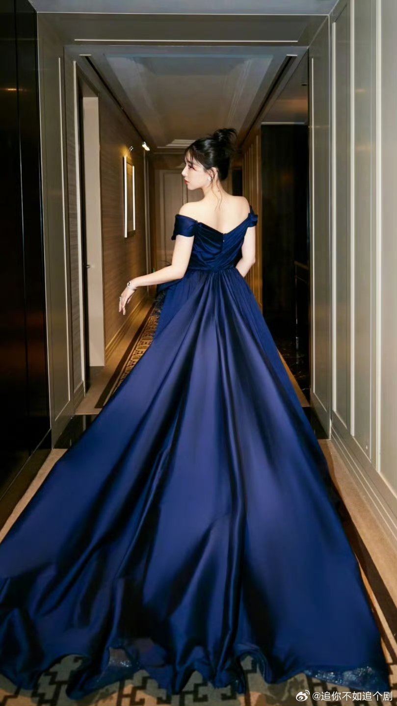 阚清子自曝体重116斤参加乘风2026